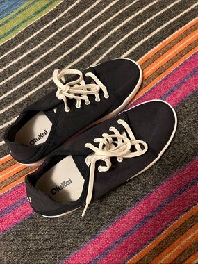 OluKai Women’s Black Canvas Sneakers with Cream Laces 8